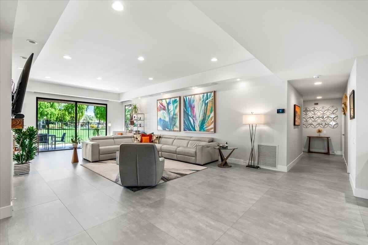 59 Cornell Dr - Photo 7 of 50