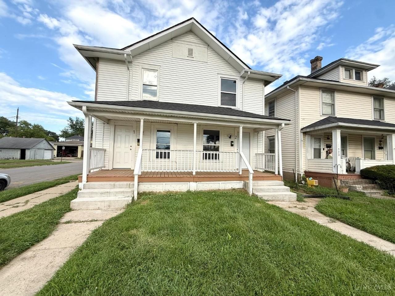 725 Charles St - Photo 2 of 22