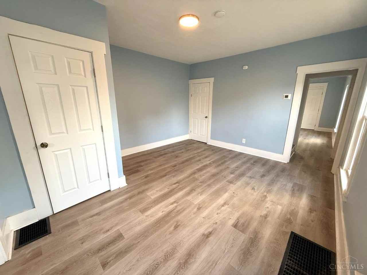 725 Charles St - Photo 6 of 22