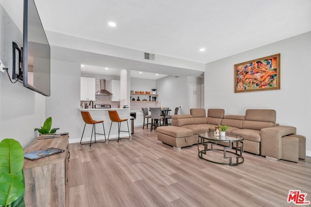 433 E Tamarack Ave Unit 159 #159 - Photo 5 of 25