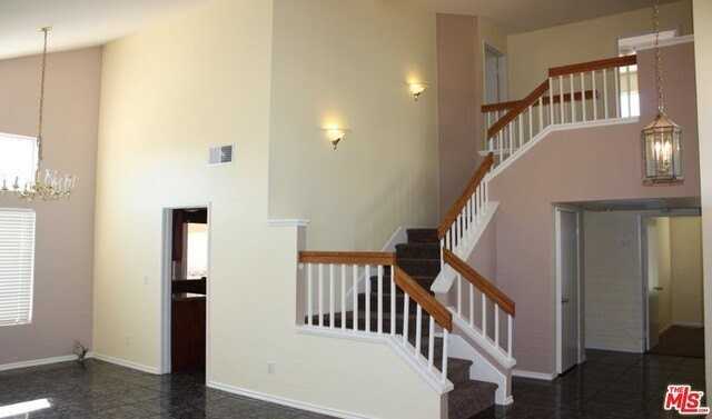 3804 Southview Ct - Photo 3 of 35