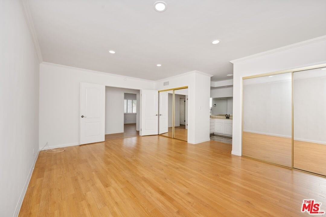 22601 Dardenne St - Photo 7 of 21