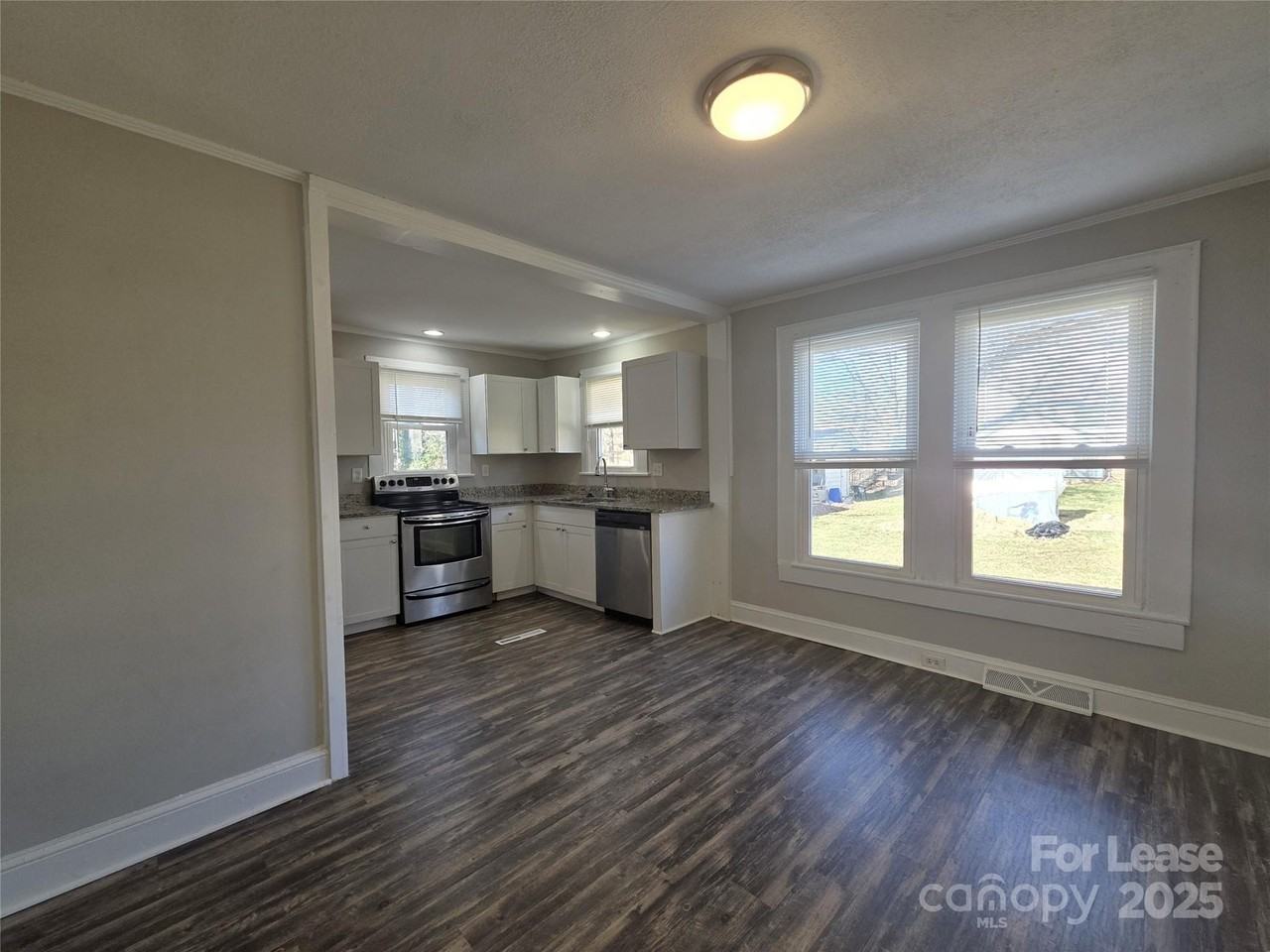 818 Margate Ave - Photo 6 of 15