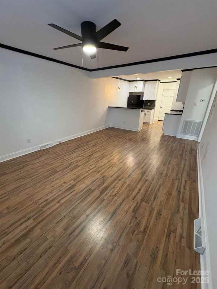 19716 Smith Cir Unit B #B - Photo 2 of 8