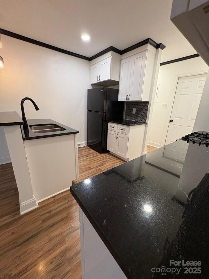 19716 Smith Cir Unit B #B - Photo 3 of 8