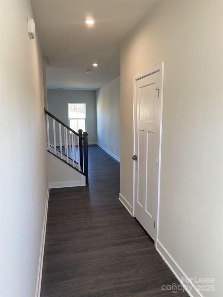 10460 Dalton Woods Ct Nw - Photo 2 of 28