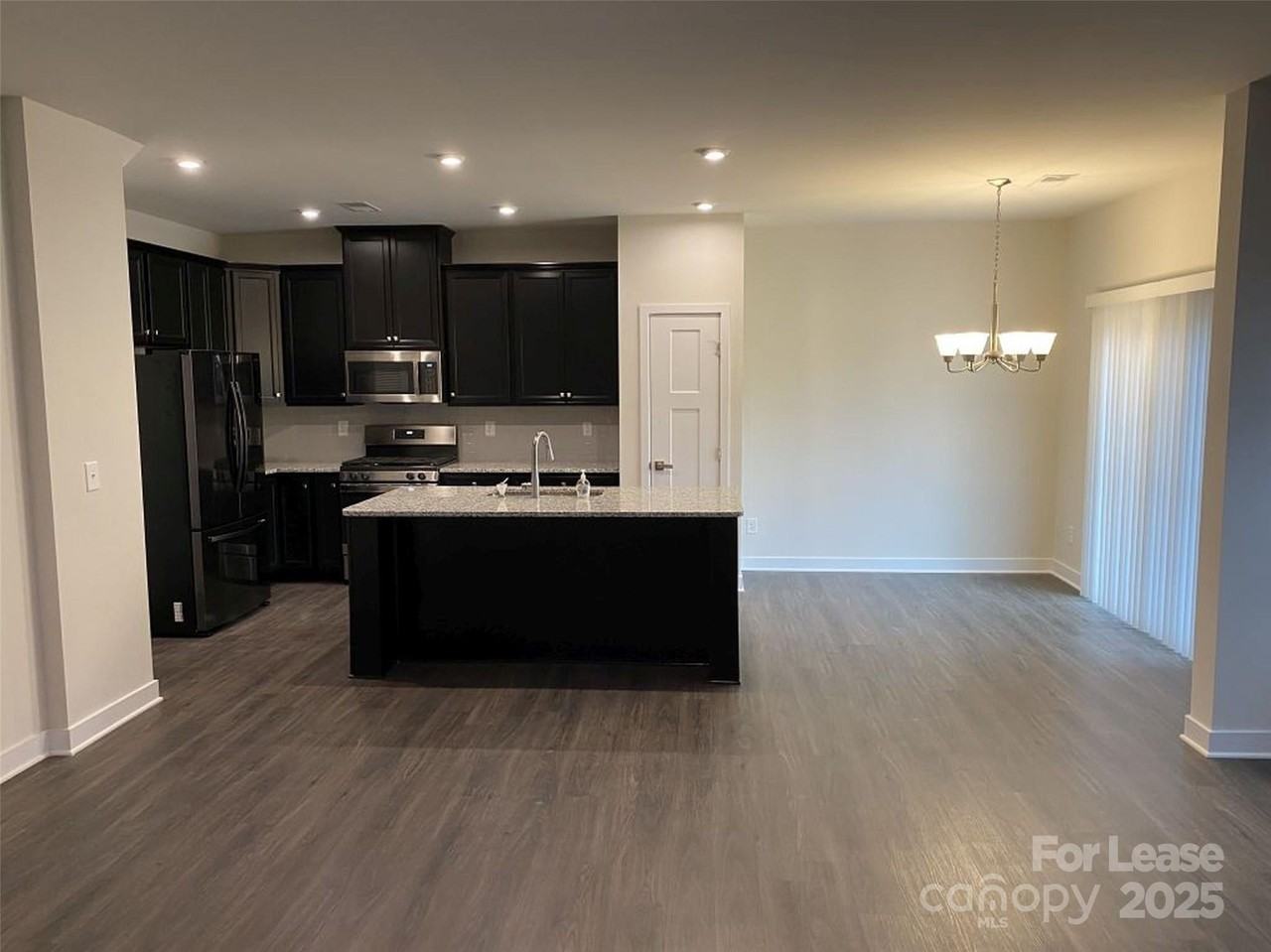 10460 Dalton Woods Ct Nw - Photo 5 of 28