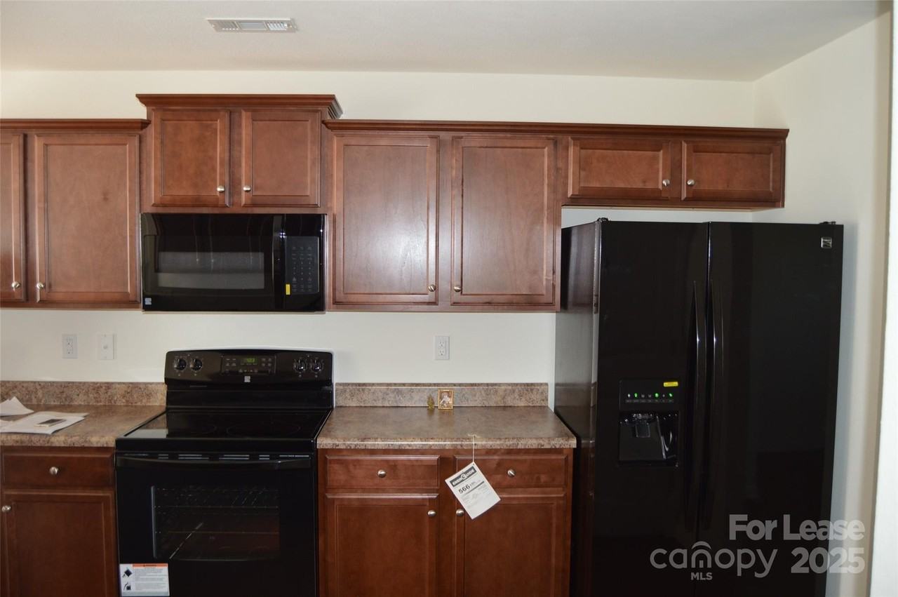 117 Quail Springs Rd - Photo 6 of 22