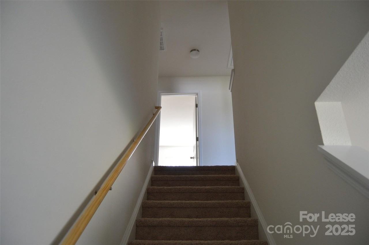 117 Quail Springs Rd - Photo 7 of 22