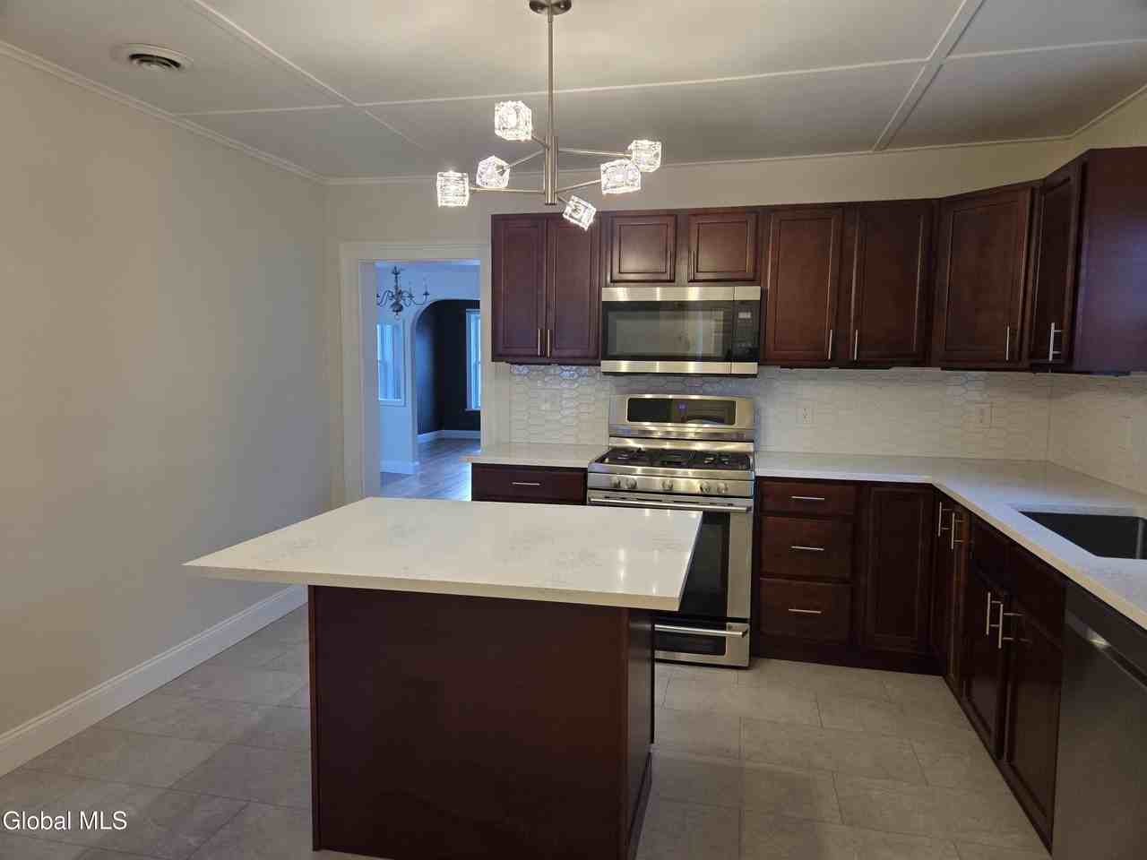 669 Pawling Ave #3 - Photo 2 of 23