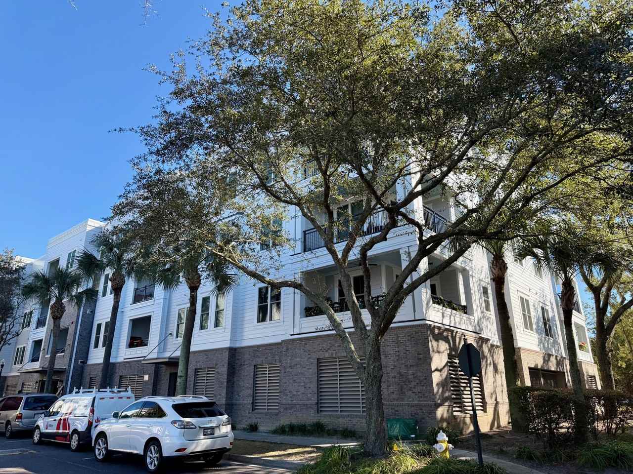 200 River Landing Dr Unit 202d #D202 - Photo 2 of 47