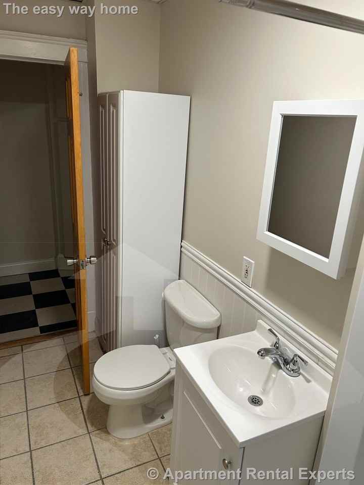 578 Main St #1 - Photo 3 of 13