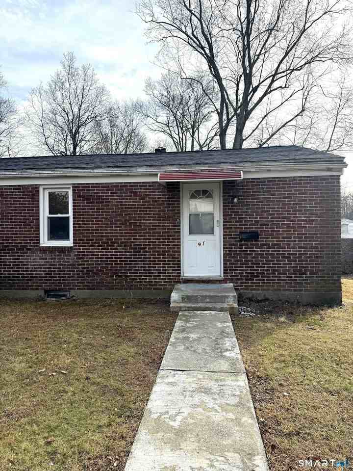 89 Campfield Dr - Photo 2 of 6