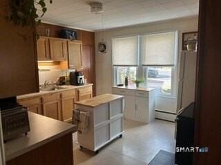 202 Berlin Ave - Photo 3 of 26