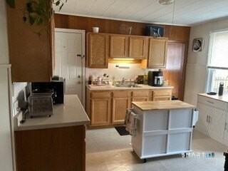 202 Berlin Ave - Photo 4 of 26