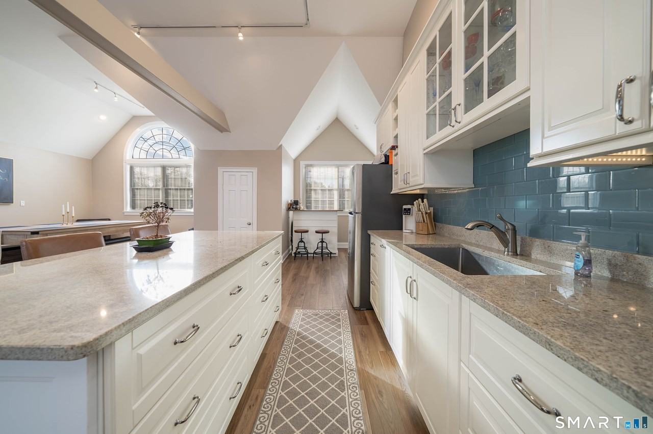 50 York St - Photo 3 of 17