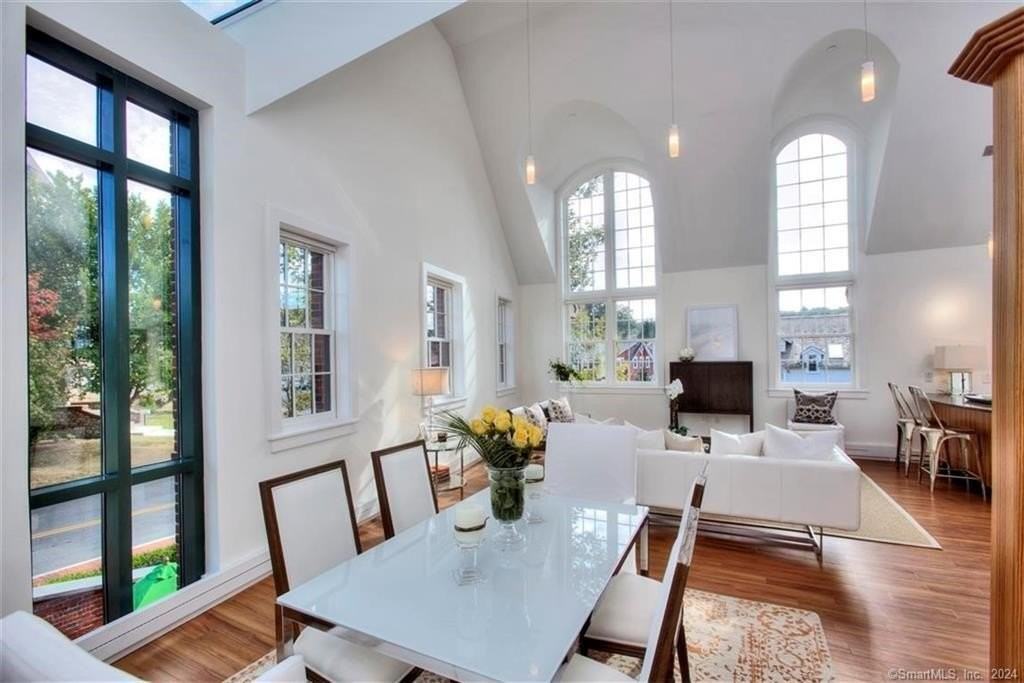 5 Church Ln - Photo 6 of 34