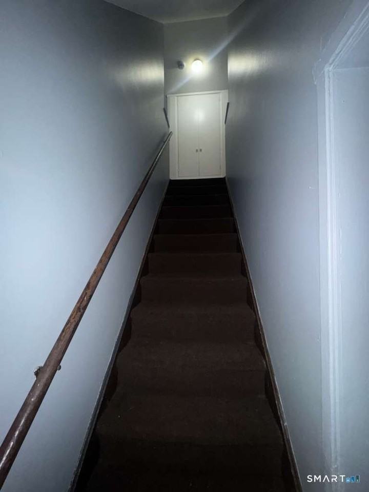 33 Cannon Rd - Photo 6 of 11