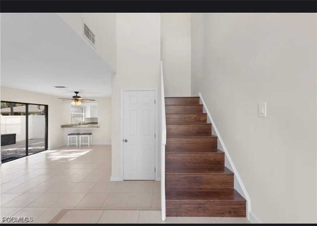 1416 Sw 50th St Apt 62 #62 - Photo 3 of 21