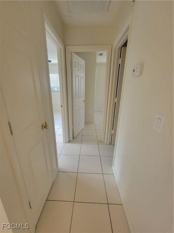 2111 Abbott Ave - Photo 4 of 17