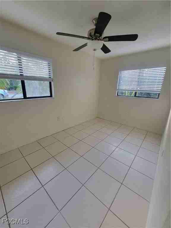 2111 Abbott Ave - Photo 5 of 17