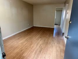 featured image of 646 Admirals Rd #17