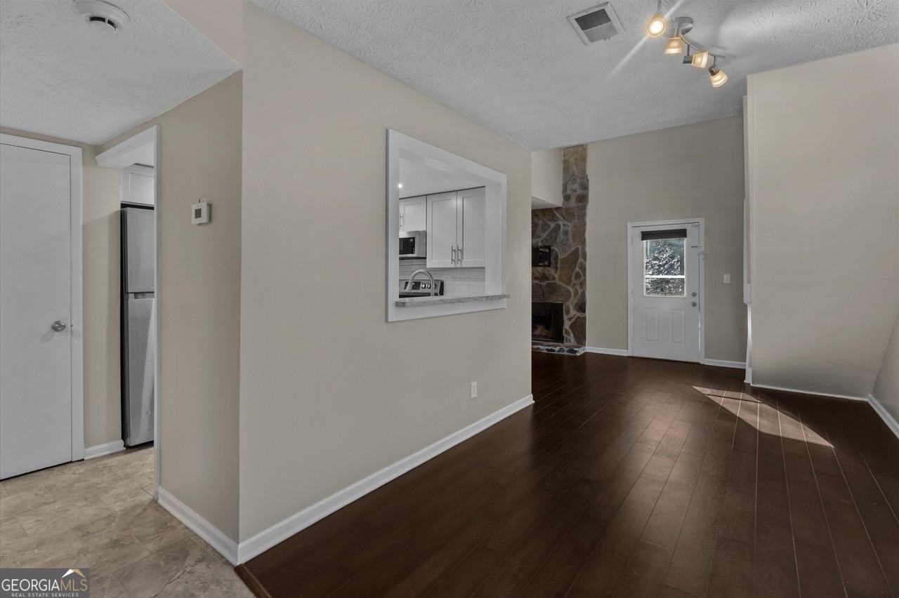 1674 Wynndowne Trl Se - Photo 4 of 18