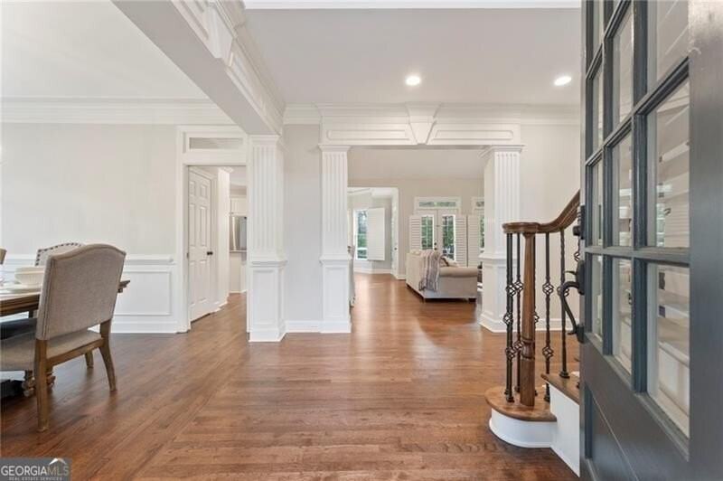 6005 Oakbury Ln - Photo 7 of 50