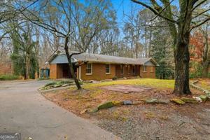 featured image of 8435 Campbellton Fairburn Rd