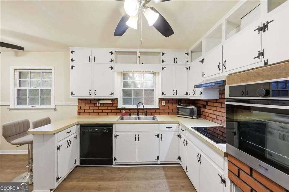 8435 Campbellton Fairburn Rd - Photo 3 of 21