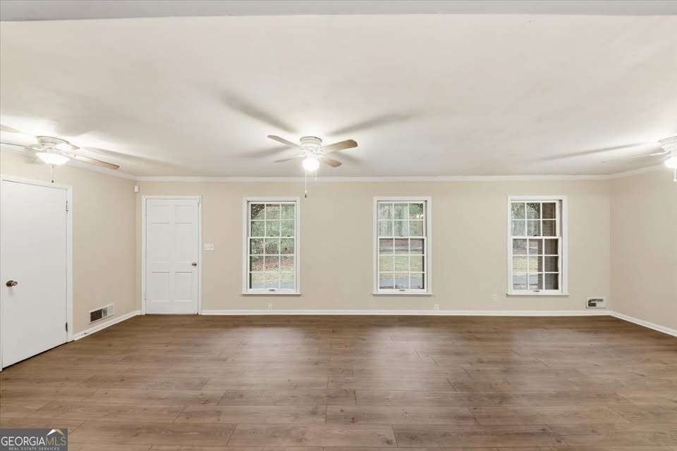 8435 Campbellton Fairburn Rd - Photo 5 of 21