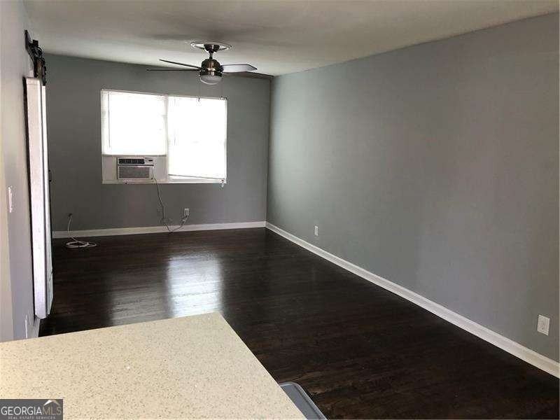 112 Ardmore Pl Nw Apt 5 #5 - Photo 6 of 12