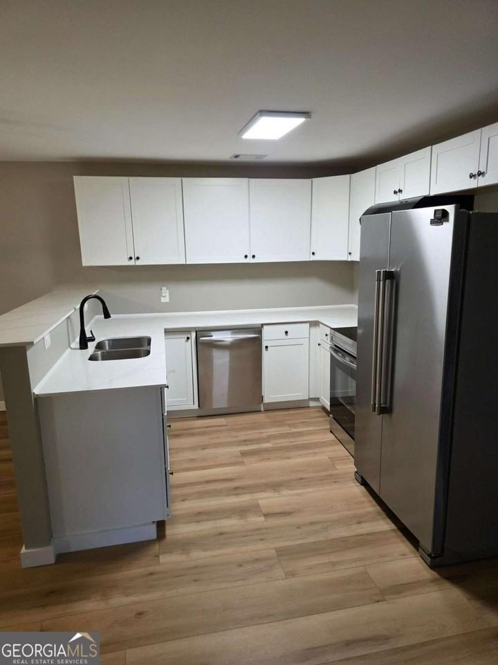 544 Cassville Rd - Photo 6 of 16