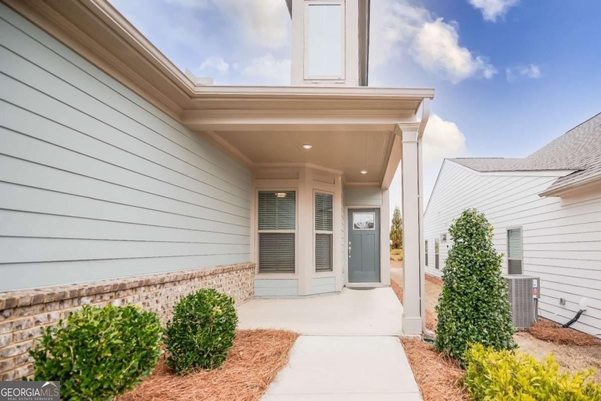 5905 Deerbrook Ct - Photo 3 of 18