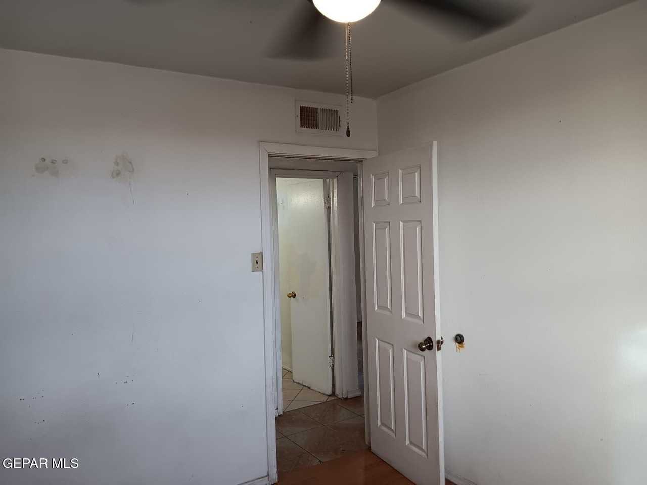 7821 Corozal Dr - Photo 4 of 14