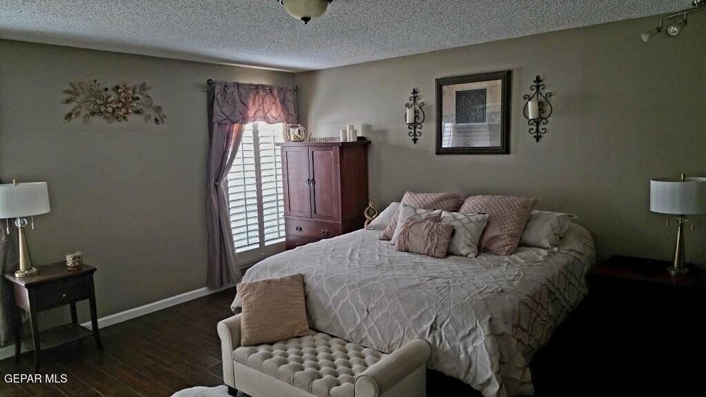 10557 Breezeway Ave - Photo 5 of 9