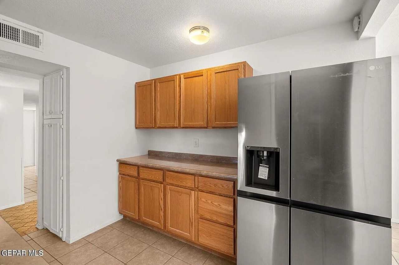 10182 Bon Aire Dr - Photo 7 of 10