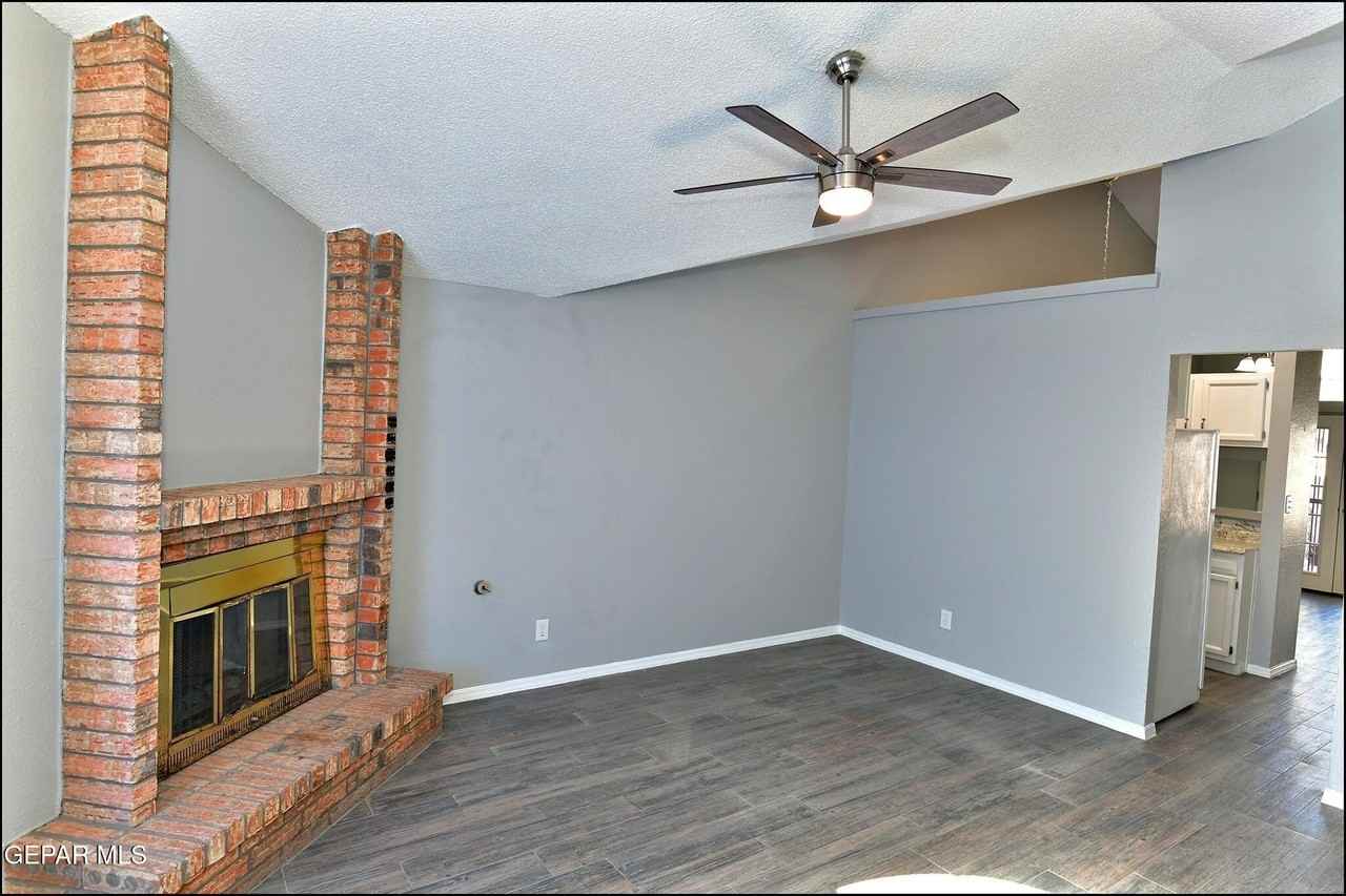 6023 Bridalveil Dr - Photo 7 of 41