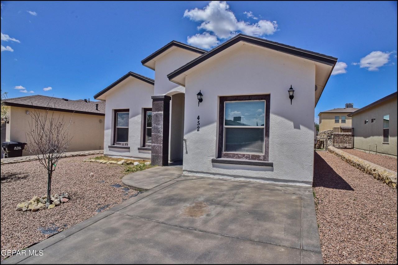 452 Isaias Ave - Photo 3 of 39