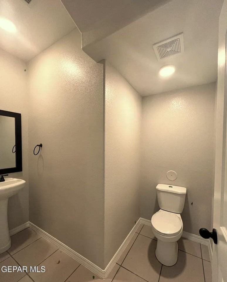 5849 Dalhart Dr - Photo 7 of 15