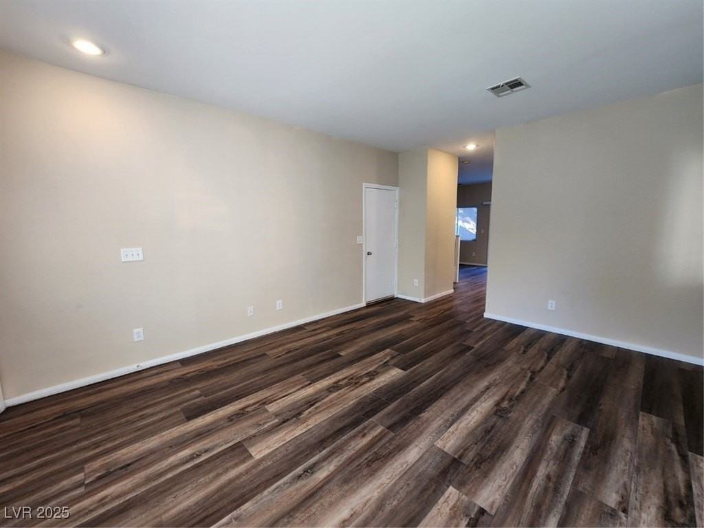 9409 Crimson Sky St - Photo 6 of 46