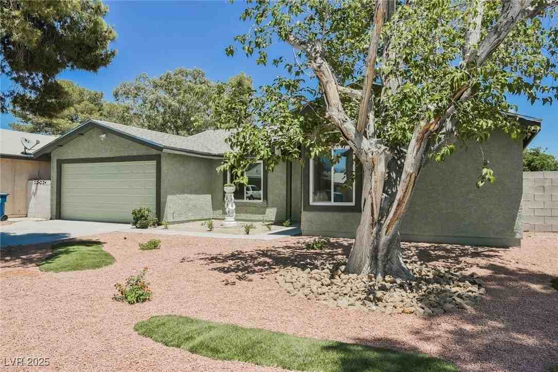 3542 Bronco Rd - Photo 6 of 50