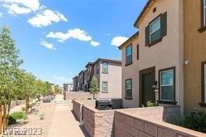 712 Sleeping City Ave - Photo 3 of 13