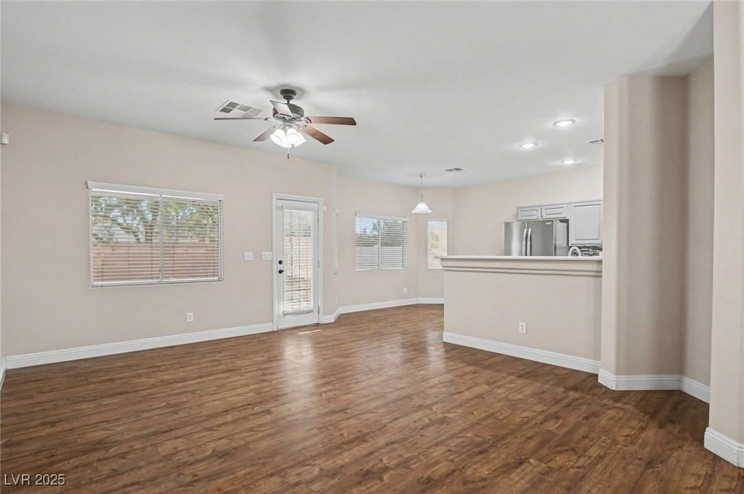 1123 Aldenwood Ave - Photo 7 of 47