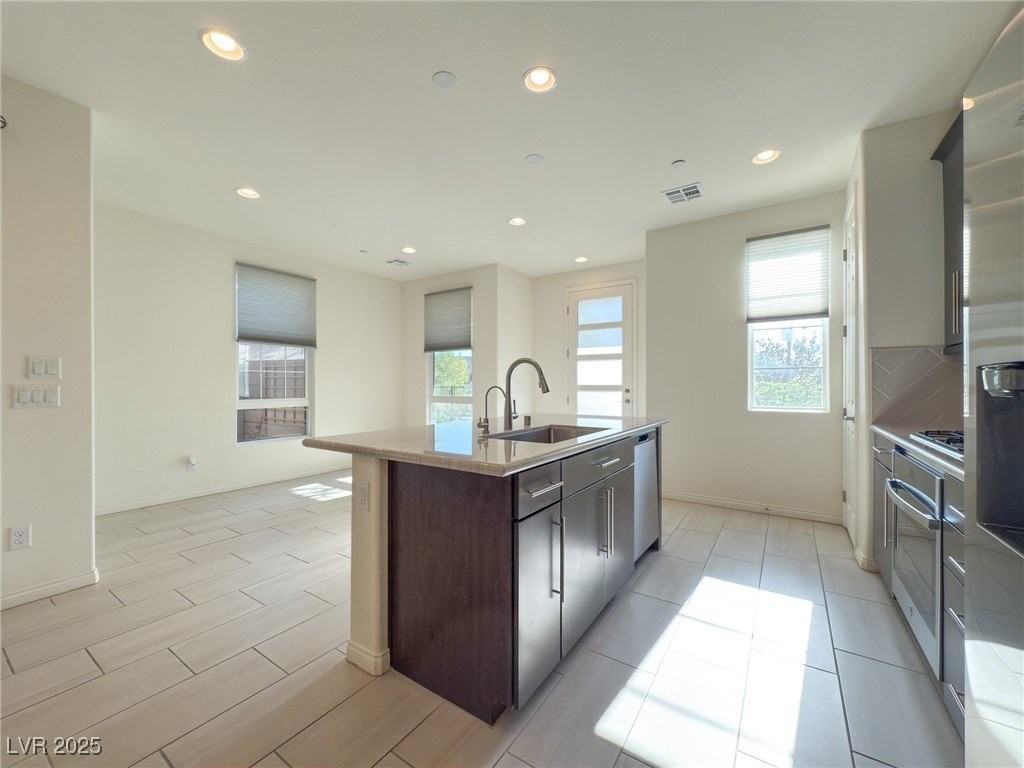 24 Kimberlite Dr - Photo 6 of 33