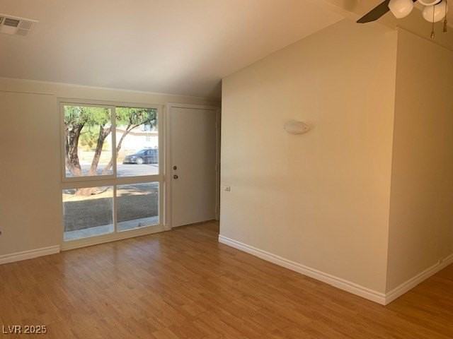 5609 Evergreen Ave - Photo 4 of 23