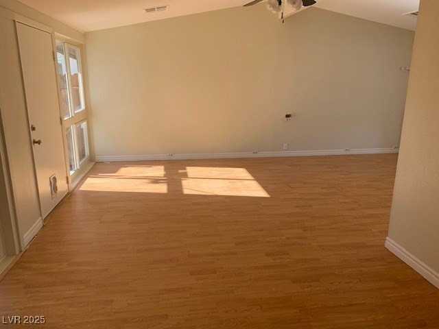 5609 Evergreen Ave - Photo 5 of 23