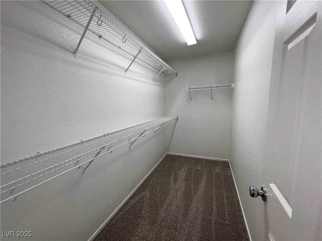 523 Primrose Hill Ave - Photo 2 of 18