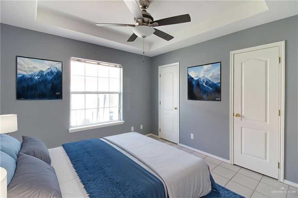 2405 Redbud Ave #B - Photo 7 of 13