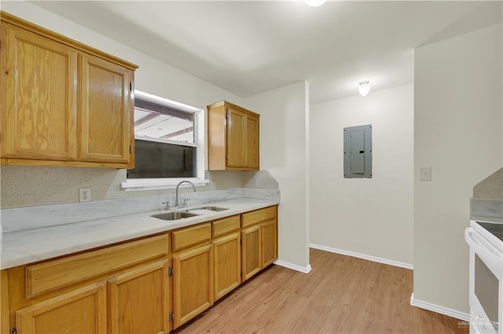 4200 Linda Vista St - Photo 4 of 17